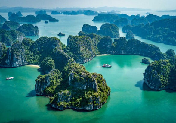 Bai Tu Long bay Cruises | Halong Bay Cruises